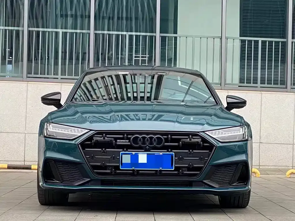 Audi A7L — фото 10