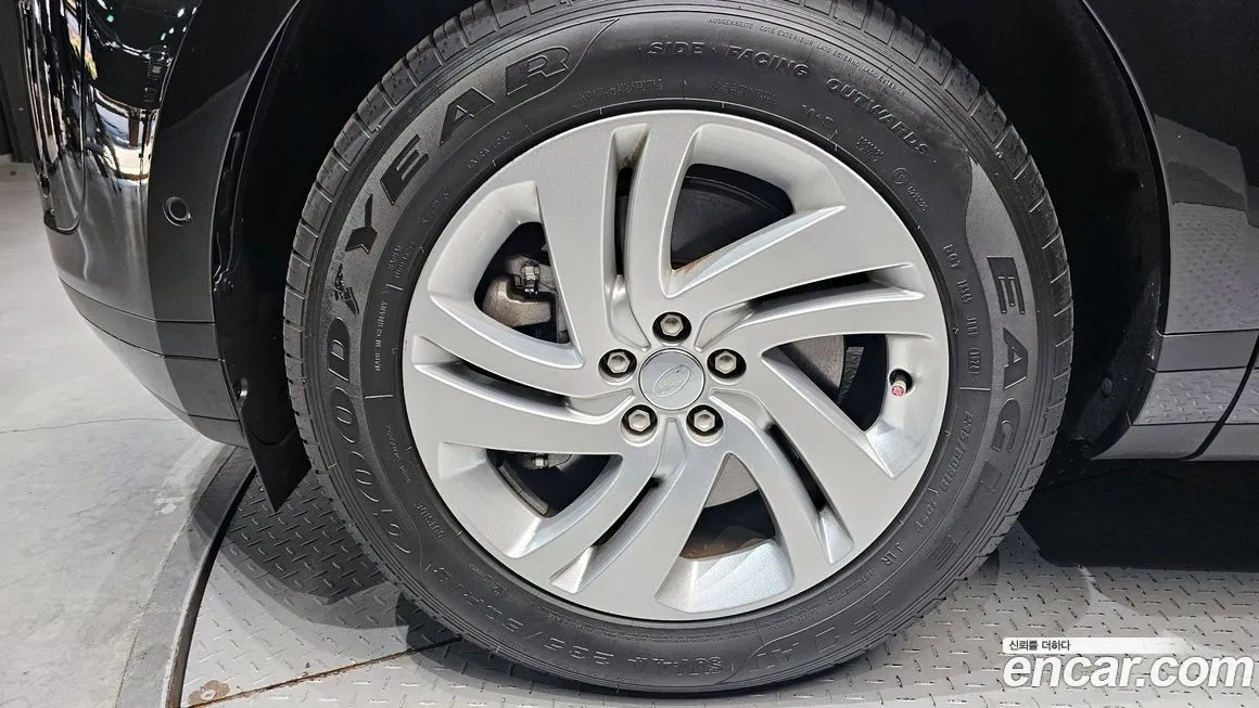 Land Rover Range Rover Evoque 2025 из KR, фото 9
