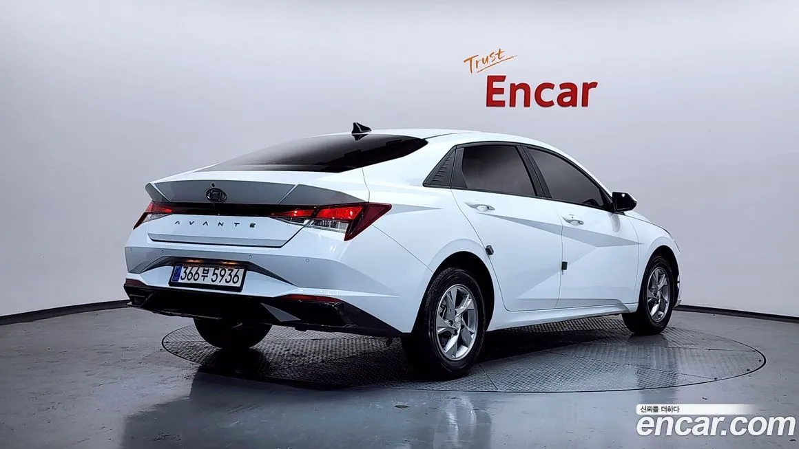 Hyundai AVANTE — фото 4