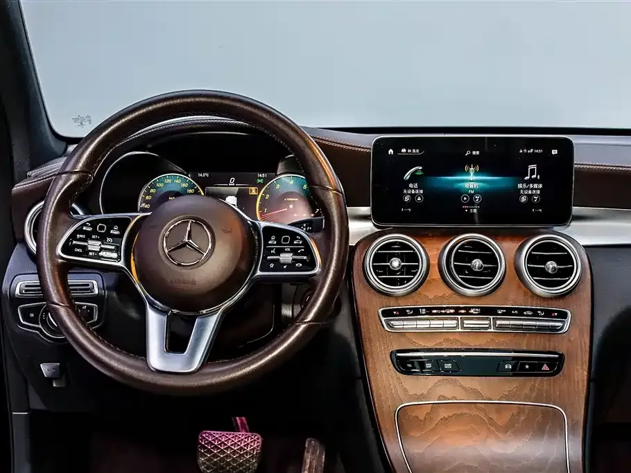 Mercedes-Benz GLC — фото 7