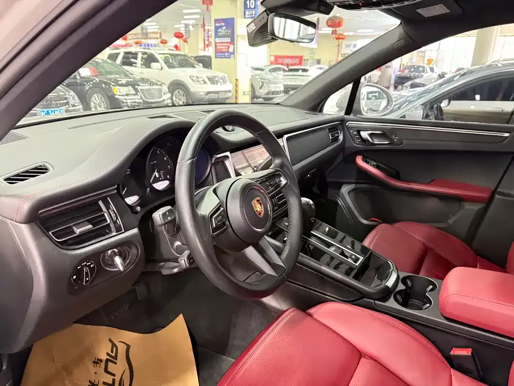 Porsche Macan 2023 из CN, фото 4