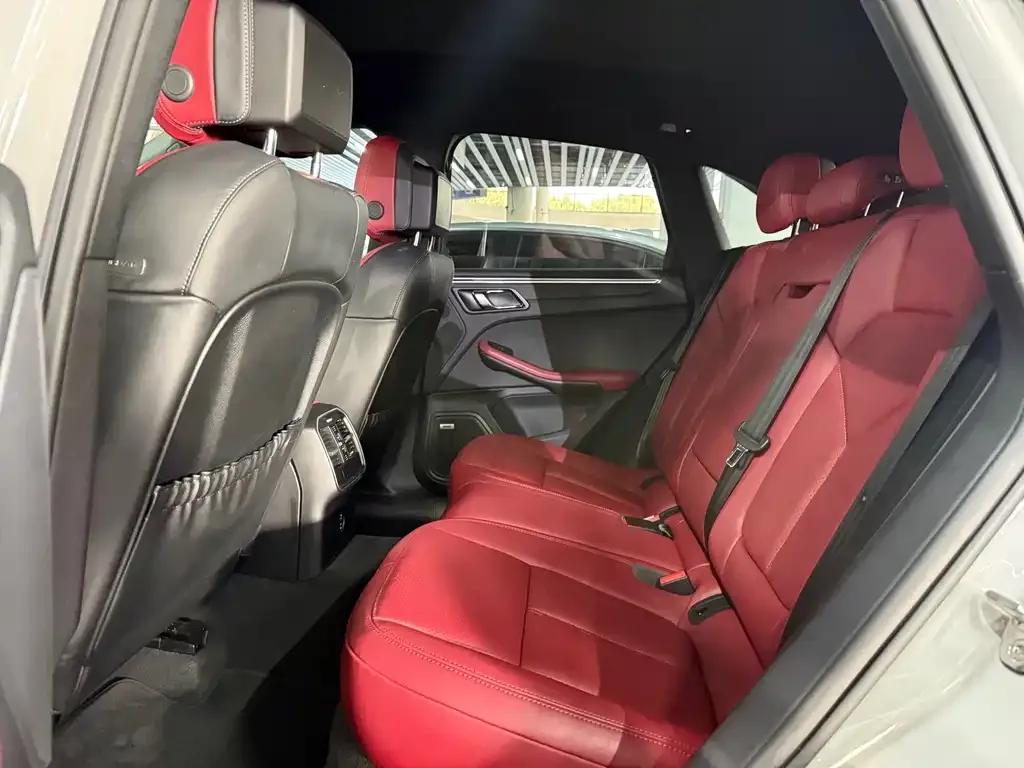 Porsche Macan 2023 из CN, фото 8