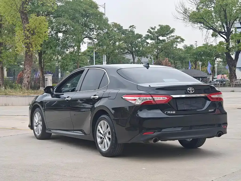 Toyota Camry 2021 из CN, фото 10