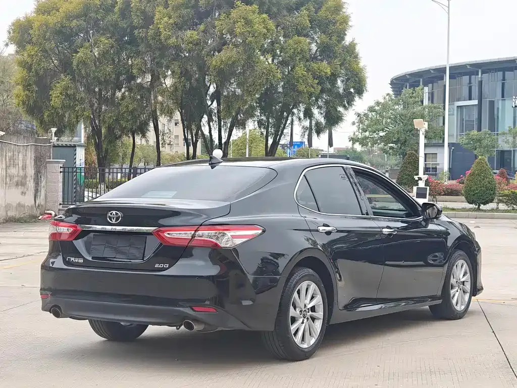 Toyota Camry 2021 из CN, фото 3