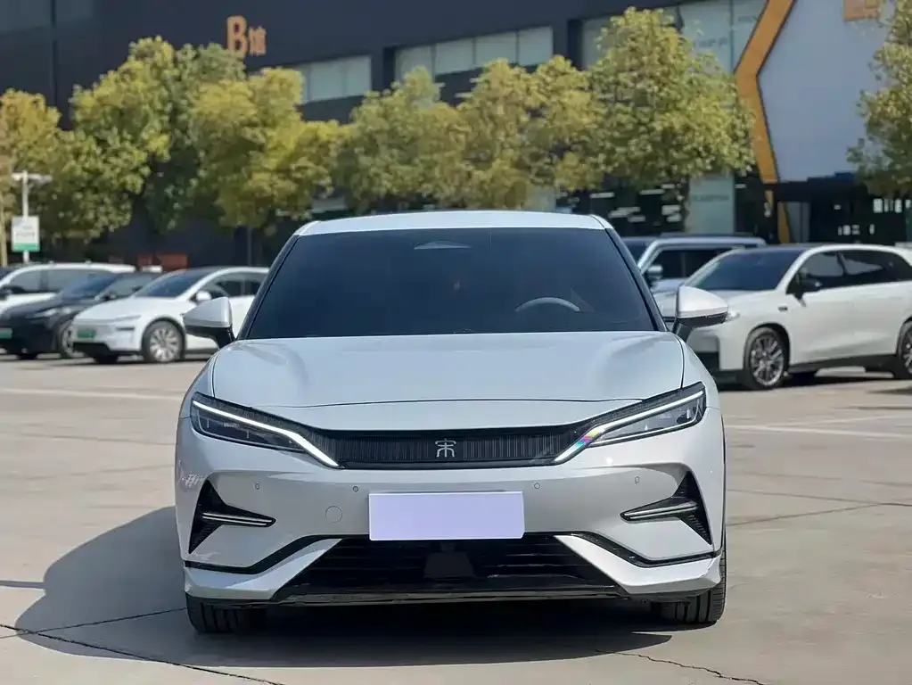 BYD L EV — фото 2