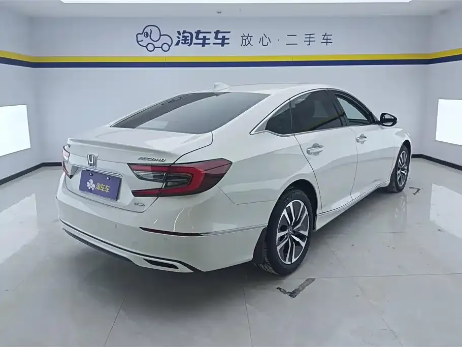 Honda Accord — фото 5