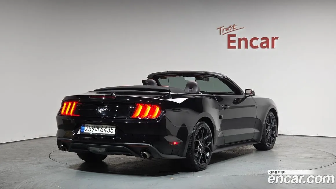 Ford Mustang 2022 из KR, фото 2