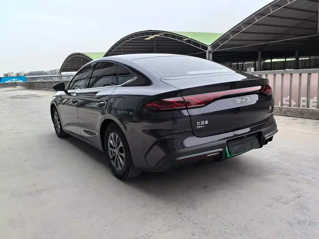 BYD Qin L — фото 8