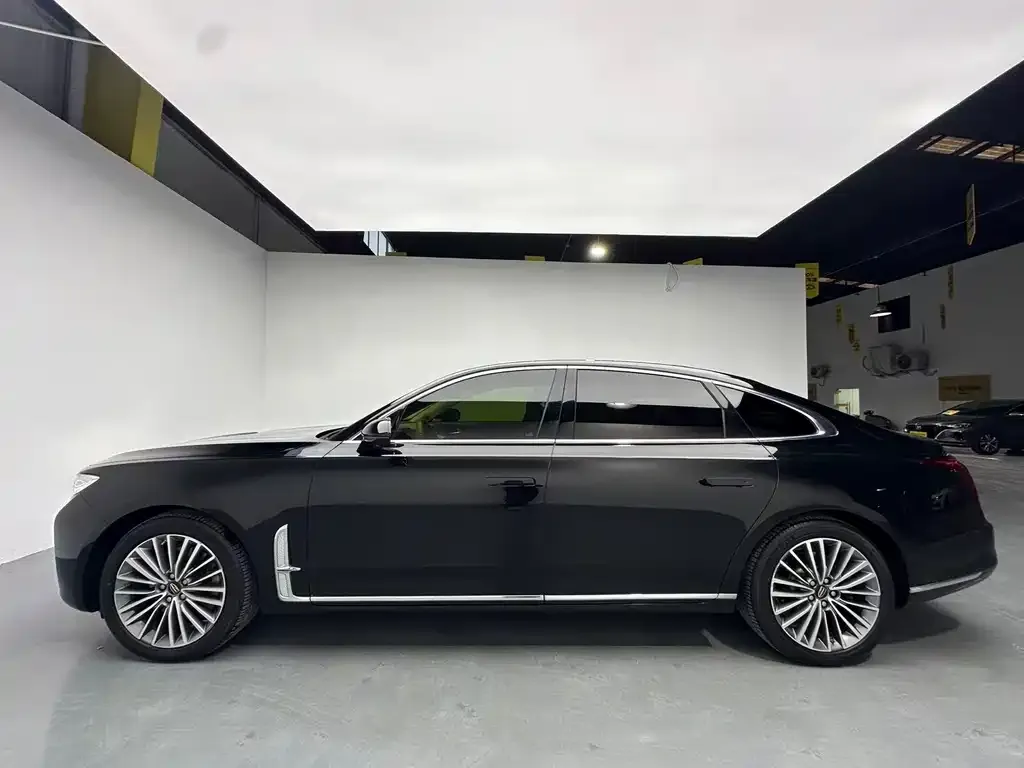 Hongqi H9 — фото 2