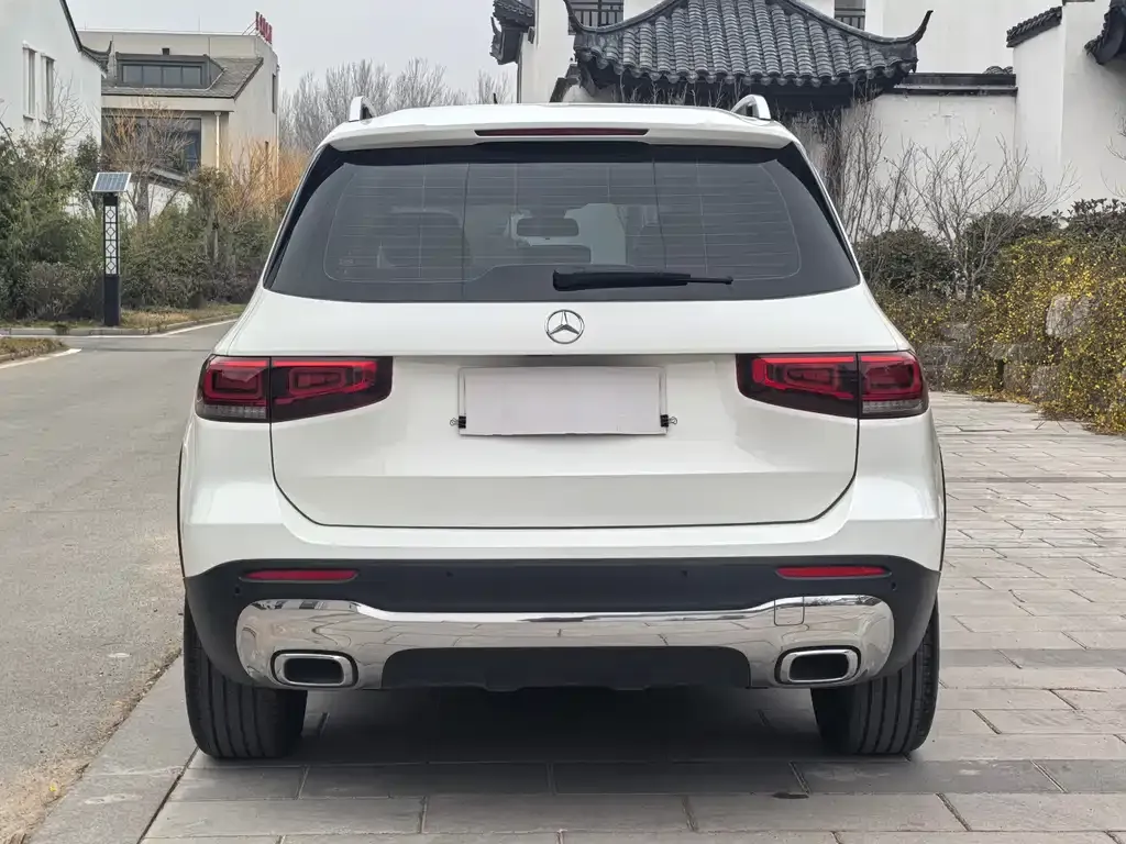 Mercedes-Benz GLB — фото 10