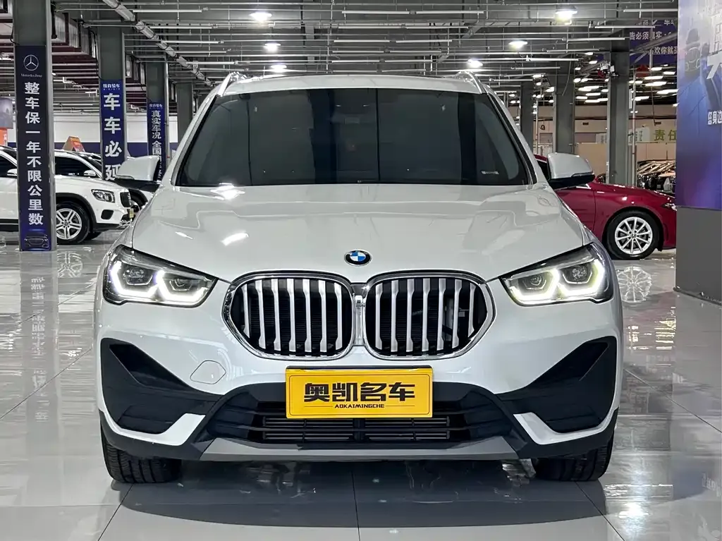 BMW X1 — фото 7