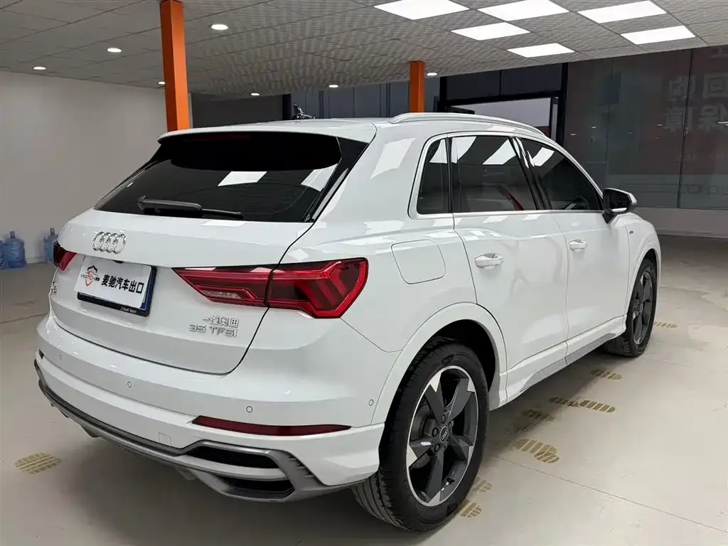 Audi Q3 — фото 4