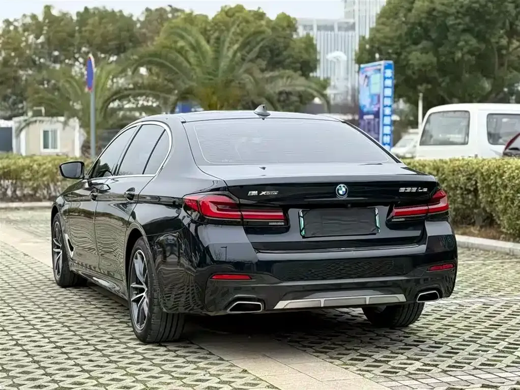 BMW 5 Series New Energy — фото 2