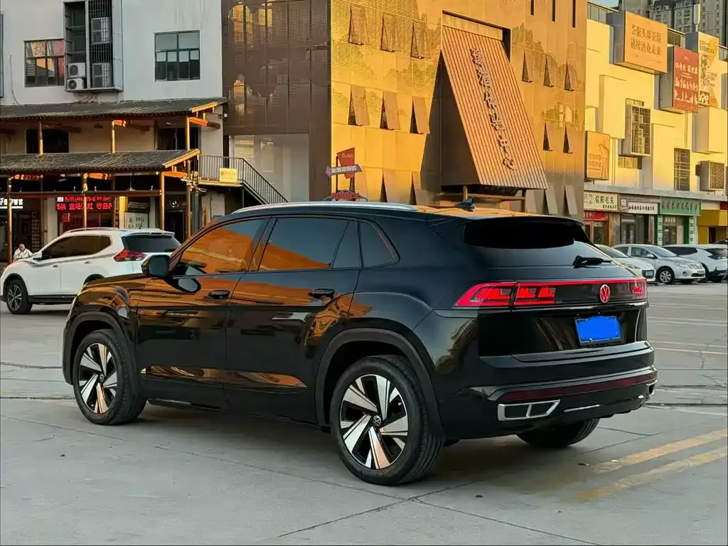 Volkswagen Teramont 2023 из CN, фото 4
