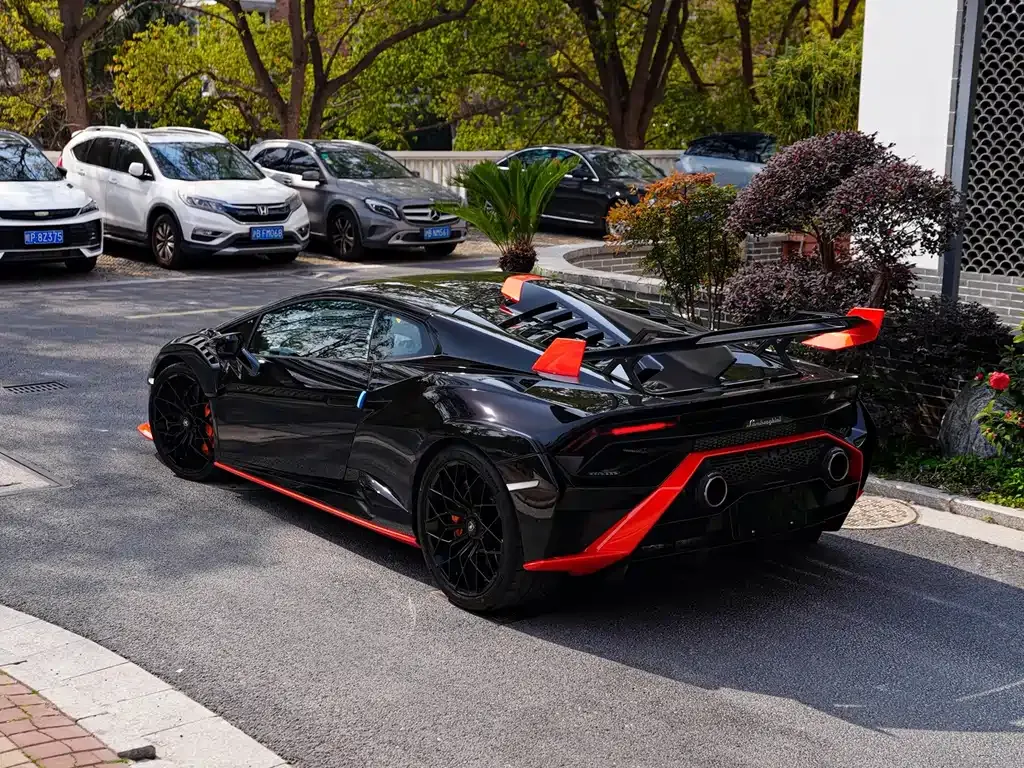 Lamborghini Huracan 2023 из CN, фото 8