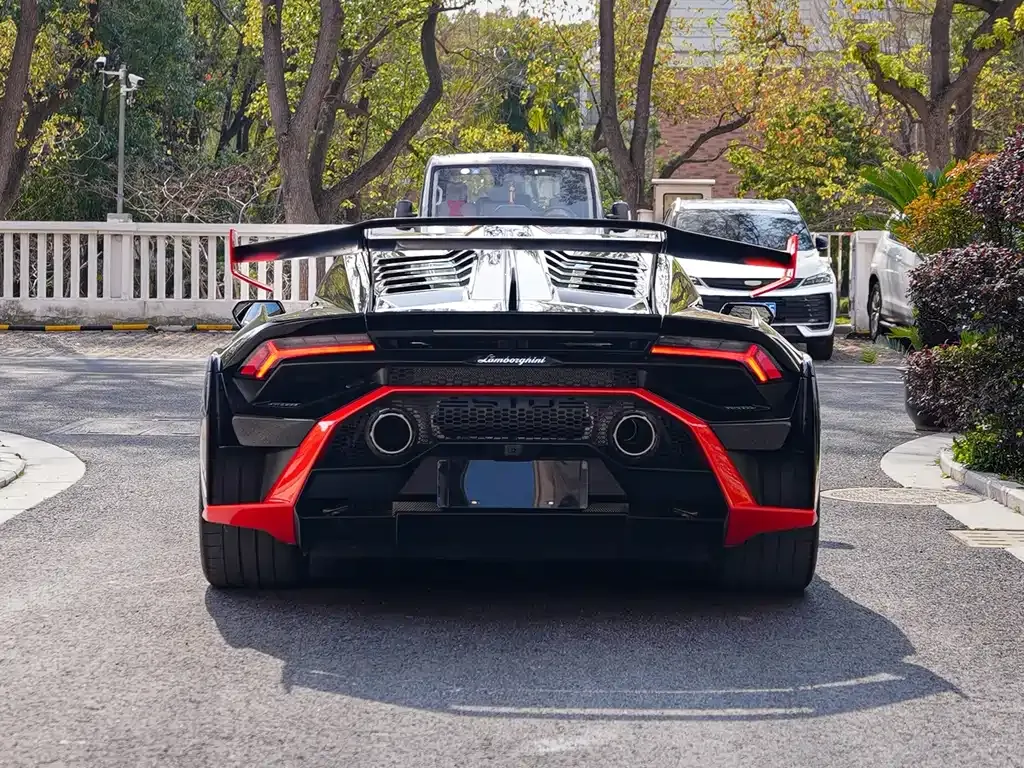 Lamborghini Huracan 2023 из CN, фото 10
