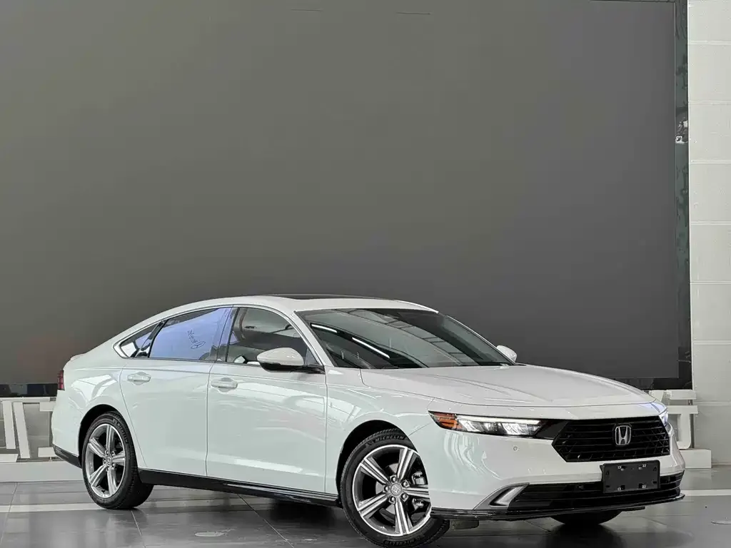 Honda Accord — фото 4
