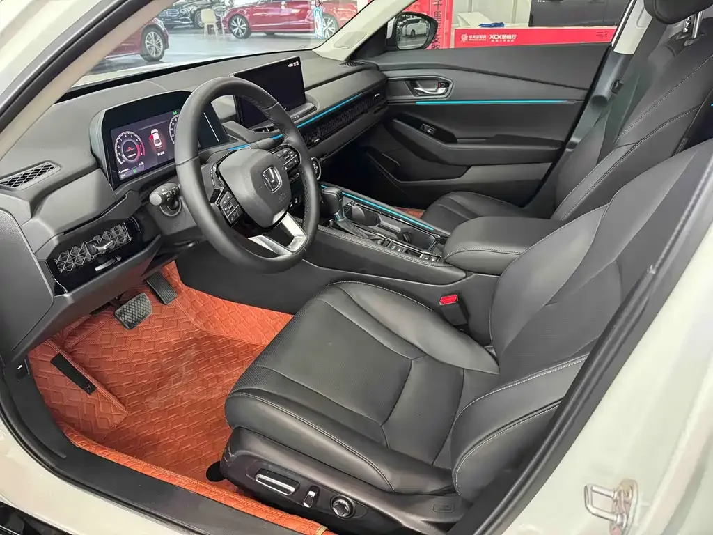 Honda Accord — фото 10