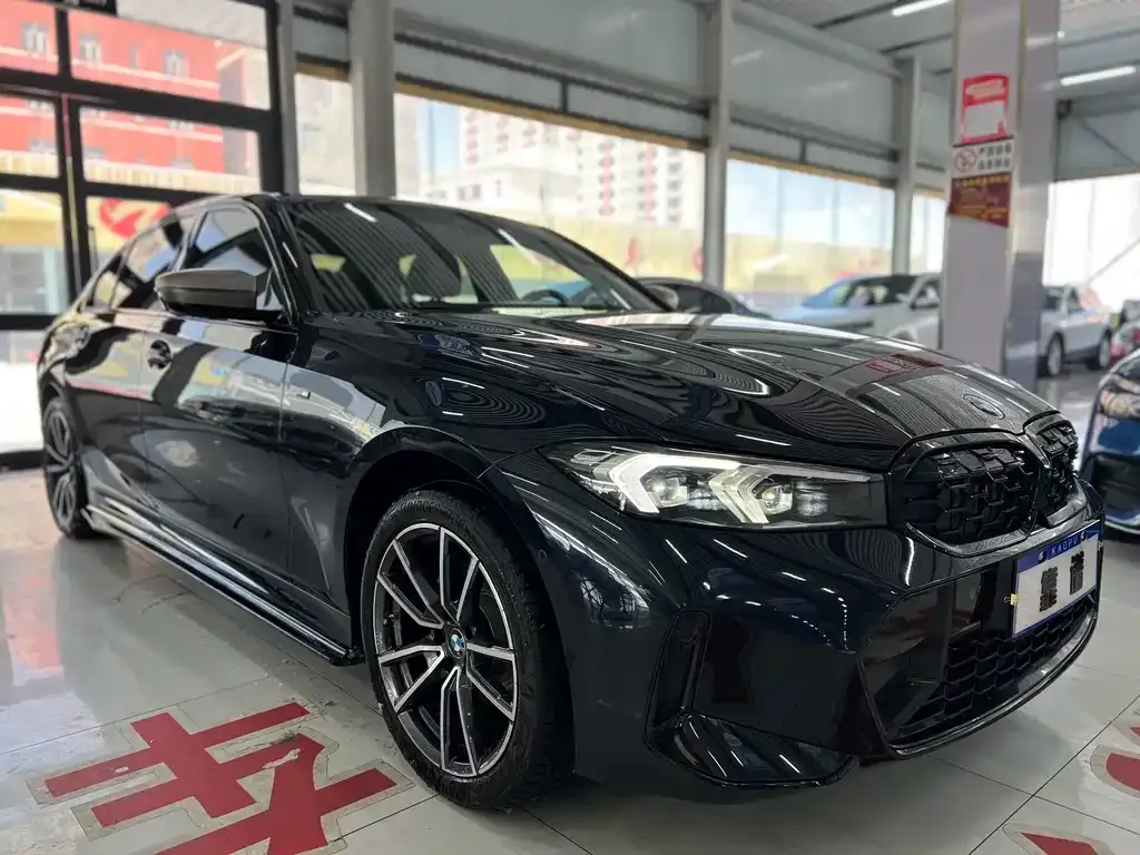 BMW 3 Series 2023 из CN, фото 2