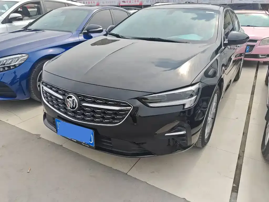 Buick Regal — фото 1
