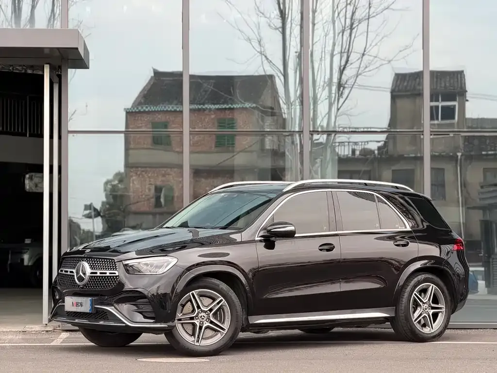Mercedes-Benz GLE — фото 1