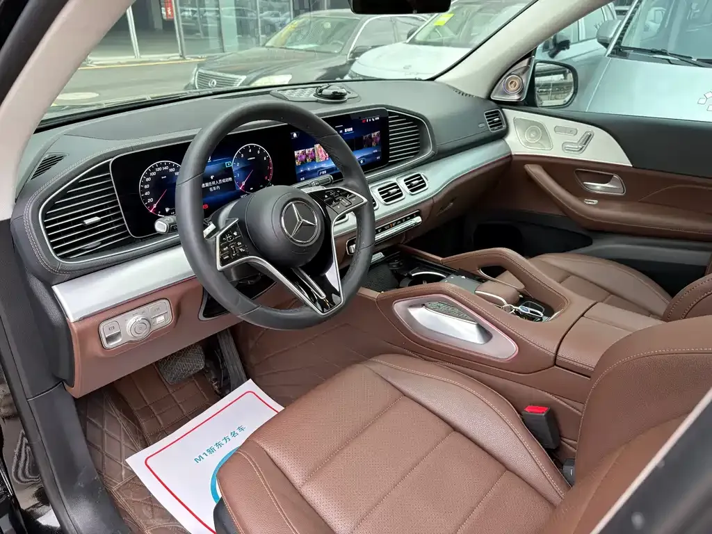 Mercedes-Benz GLE — фото 7