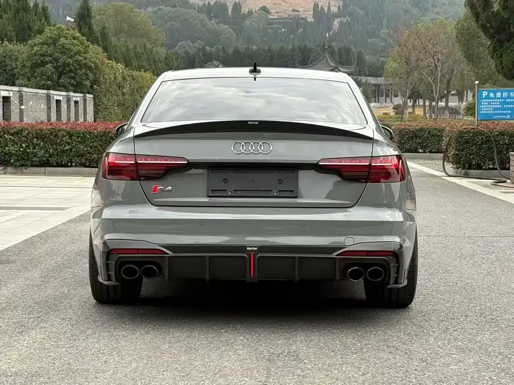 Audi S4 2021 из CN, фото 4