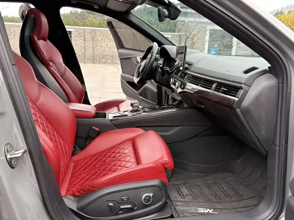 Audi S4 2021 из CN, фото 5