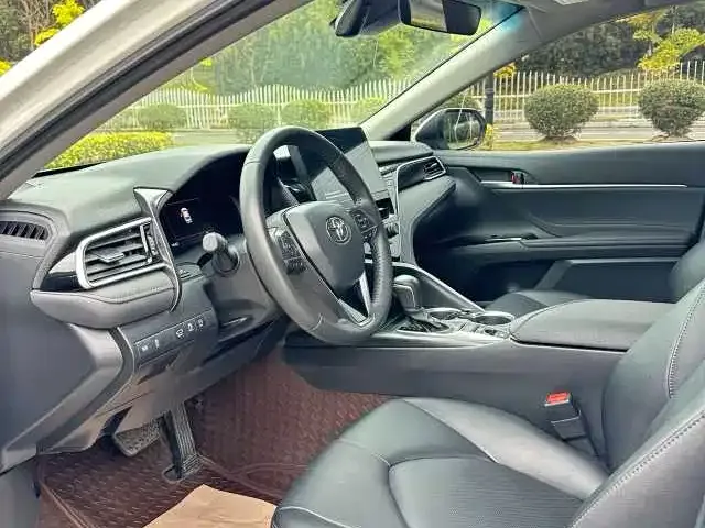 Toyota Camry 2024 из CN, фото 2