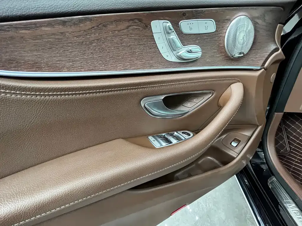Mercedes-Benz E-Class 2022 из CN, фото 8