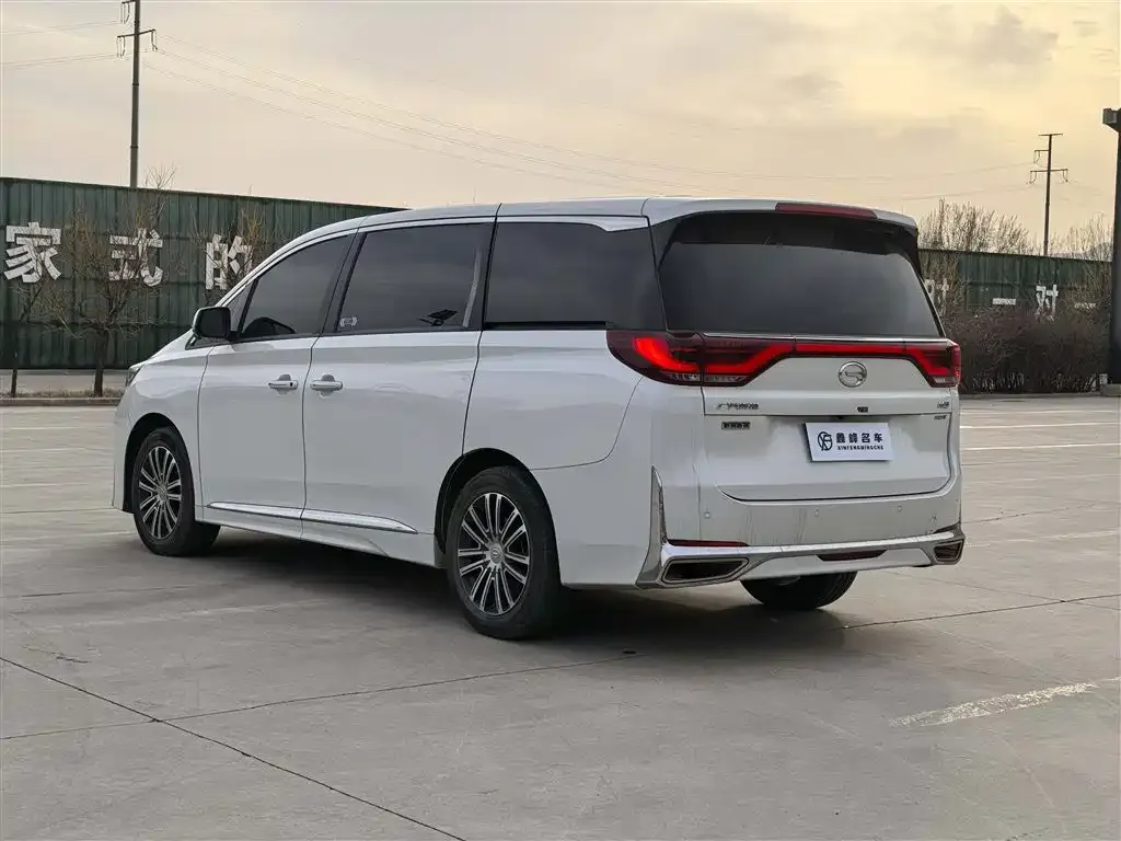 GAC Motor Trumpchi M8 — фото 2