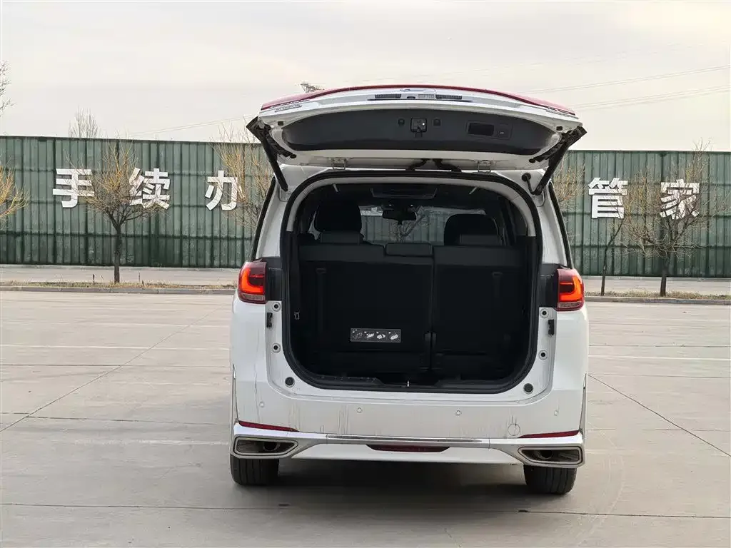 GAC Motor Trumpchi M8 — фото 4