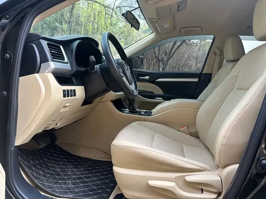 Toyota Highlander 2022 из CN, фото 8
