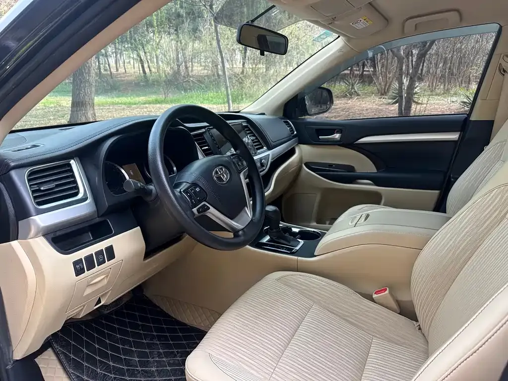 Toyota Highlander 2022 из CN, фото 7