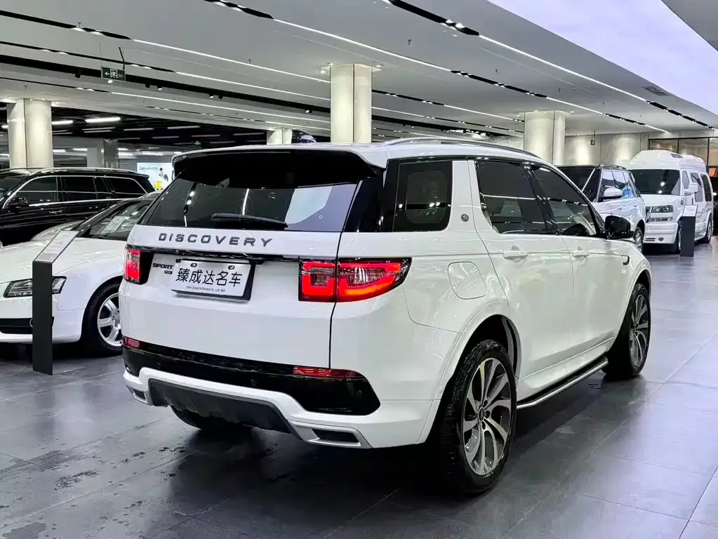 Land Rover Discovery Sport — фото 10