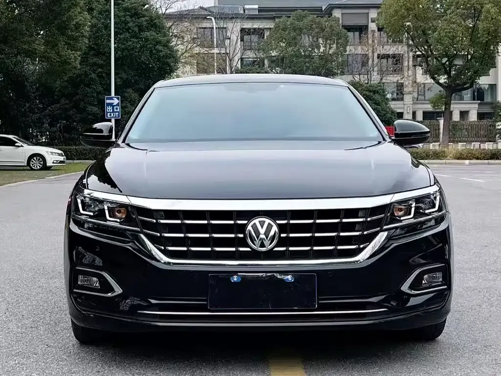Volkswagen Passat — фото 4