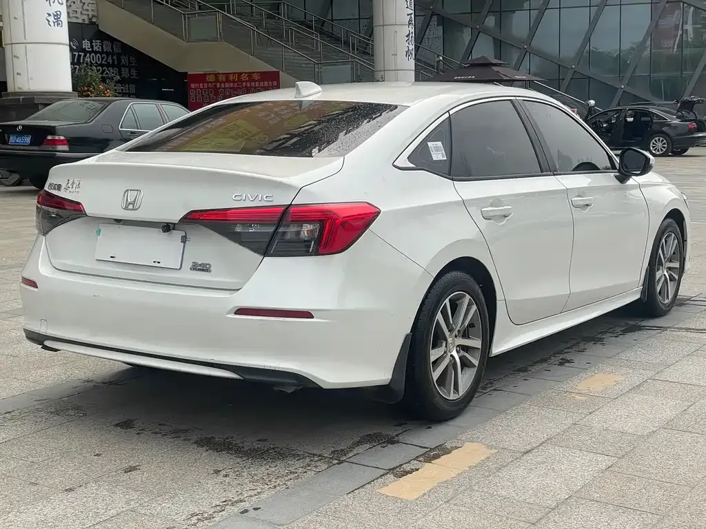Honda Civic — фото 7