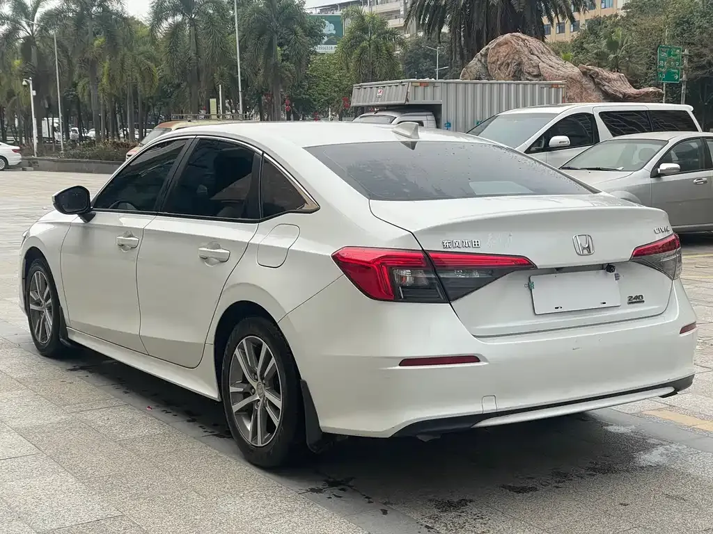 Honda Civic — фото 9