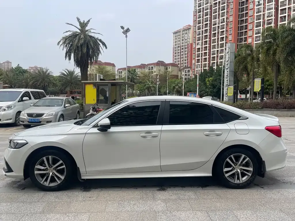Honda Civic — фото 8