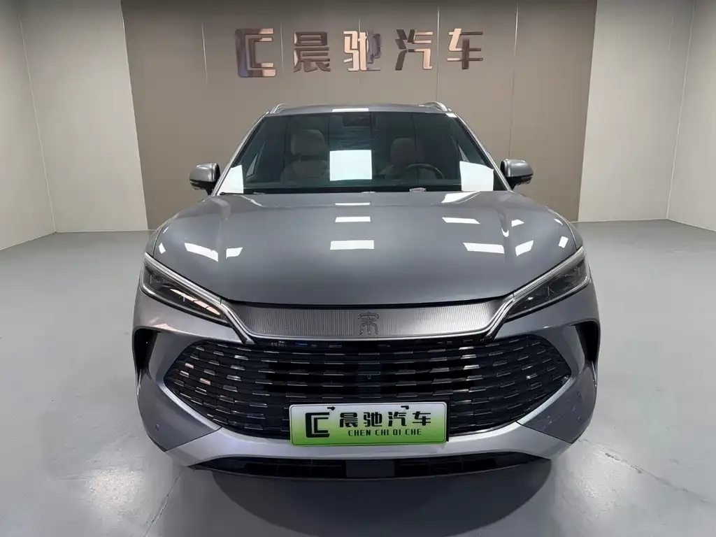 BYD L DM-i — фото 3