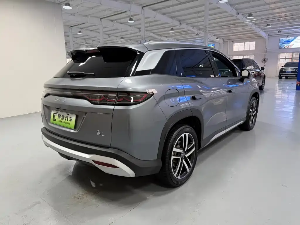 BYD L DM-i — фото 2