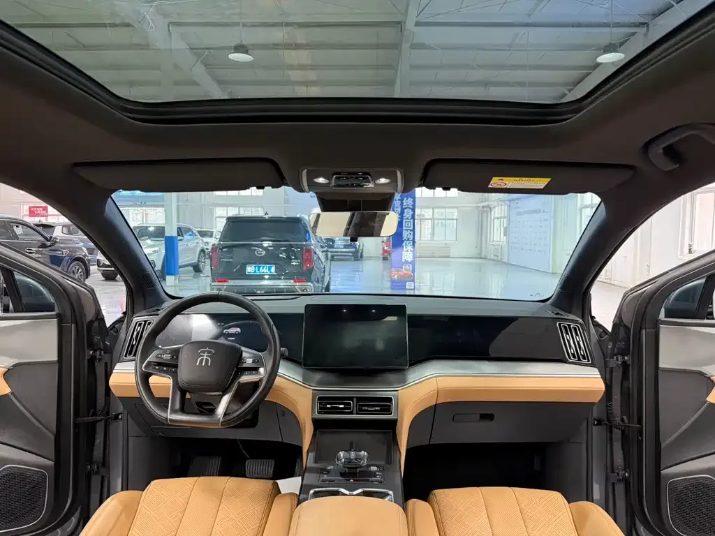 BYD L DM-i — фото 7