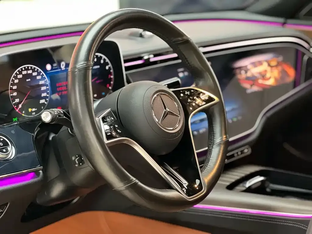Mercedes-Benz E-Class 2024 из CN, фото 2