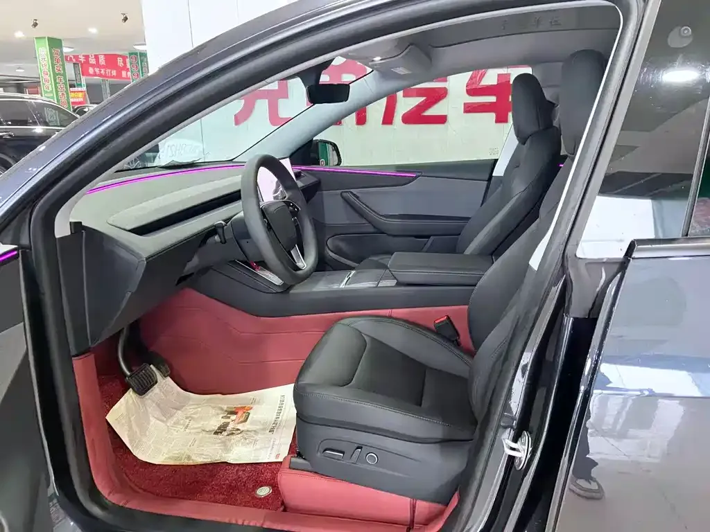 Tesla Model Y — фото 5