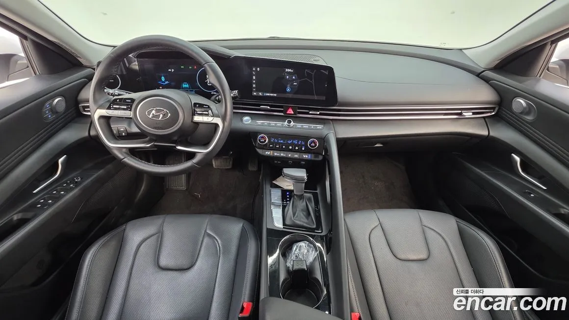 Hyundai AVANTE — фото 4