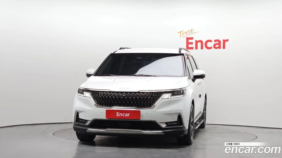 Kia Carnival — фото 2