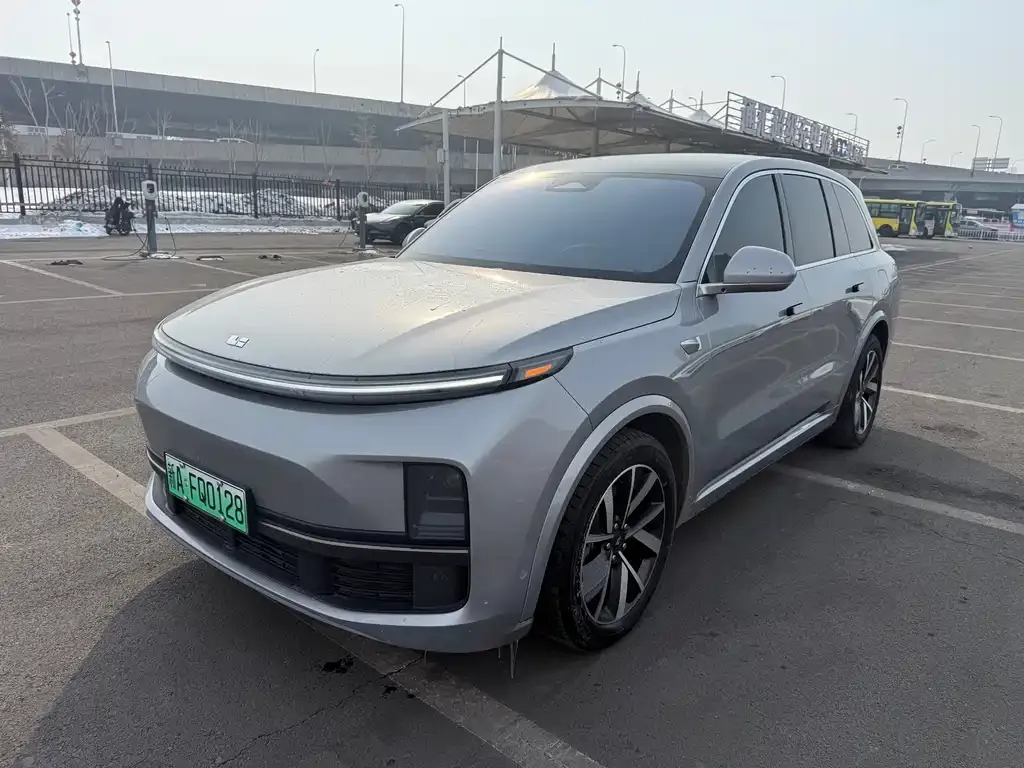 Li Auto L8 2023 из CN, фото 3