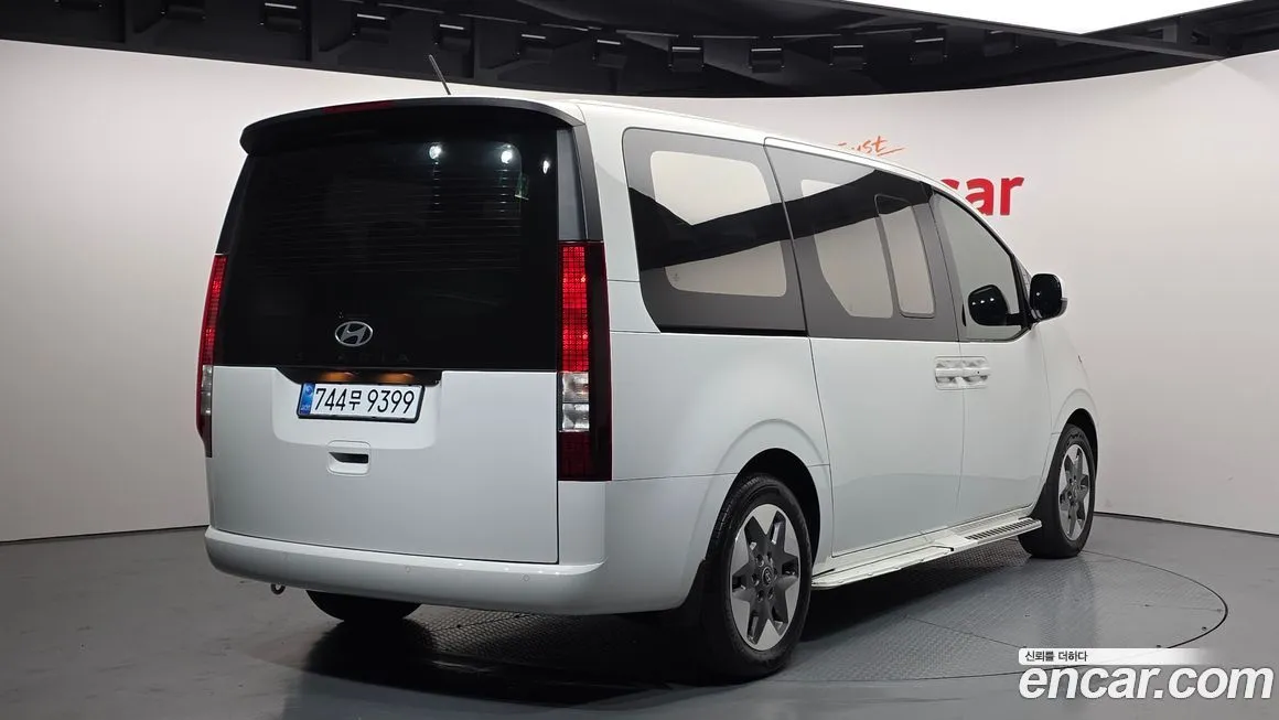 Hyundai Staria 2025 из KR, фото 5