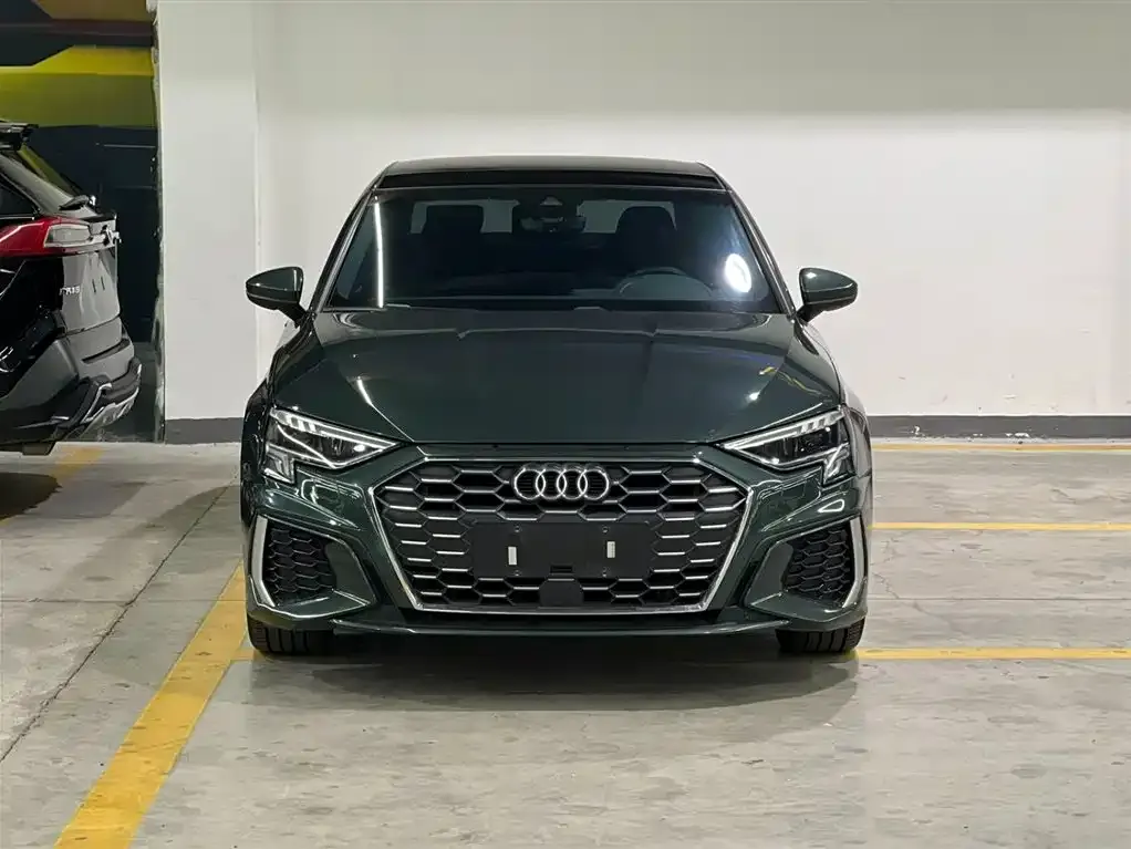 Audi A3 2023 из CN, фото 3