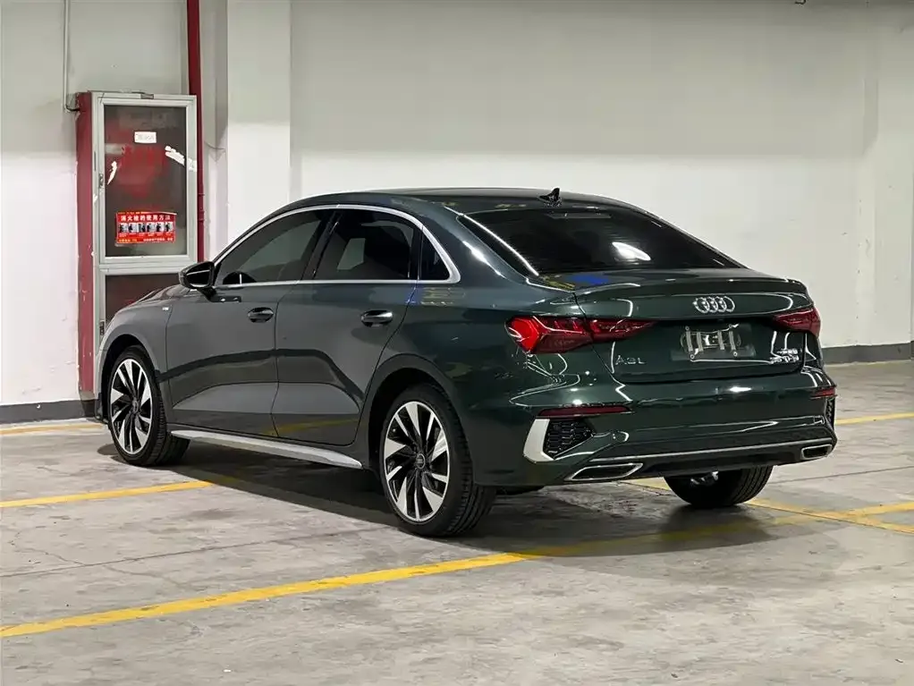 Audi A3 2023 из CN, фото 4